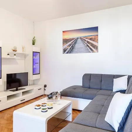 Amazing In With Wifi