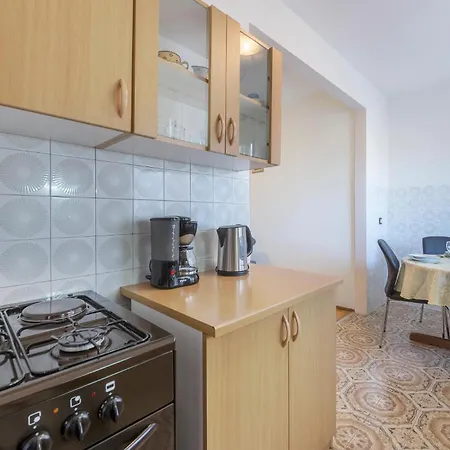 Amazing In With Wifi Apartman Galižana